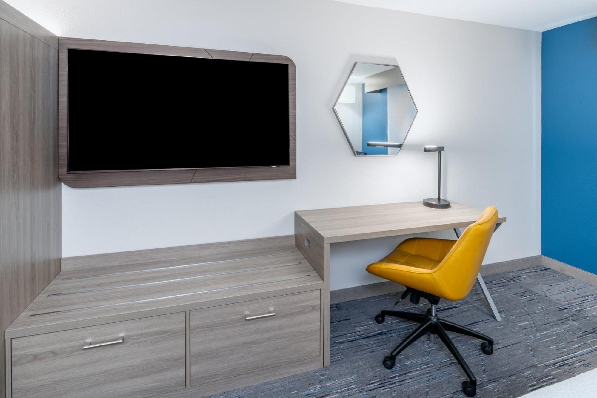 Holiday Inn Express - Colorado Springs - First & Main By Ihg Buitenkant foto